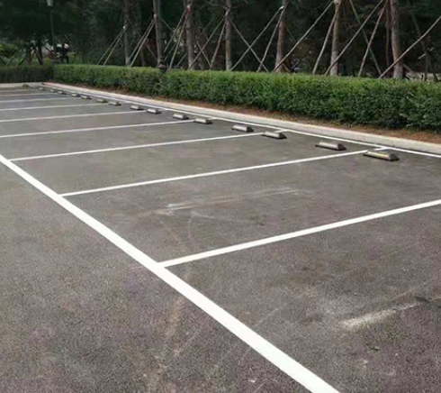 European Style Rubber Parking Stop - Application Scene
