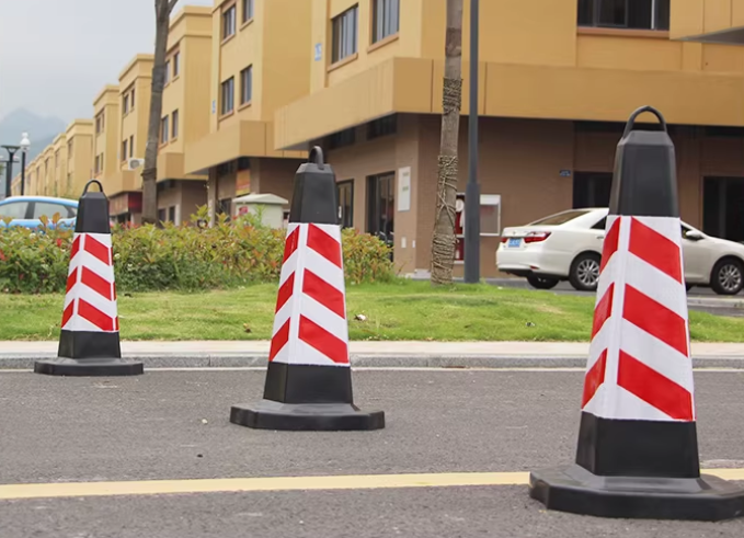 Black Squared Traffic Cone - Application Scene
